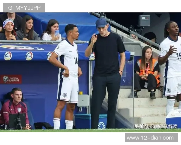 足球明星赴泰国联赛踢球引发热潮球迷期待精彩对决与新挑战